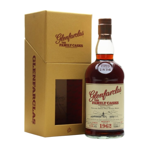 Distillery NAS Year Old – Glenfarclas 1962 / Family Casks / Sherry Hogshead #3247 Speyside Whisky (Speyside) | N/A% ABV, 700ml – Buy Now