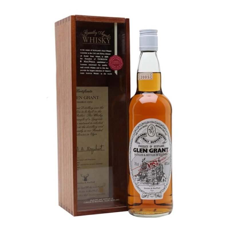 Distillery 52 Year Old – Glen Grant 1952 / 52 Year Old / Gordon & MacPhail Speyside Whisky (Speyside) | N/A% ABV, 700ml – Buy Now